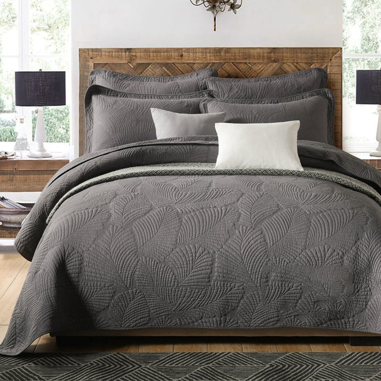 LuxeDream 3-Piece Bedding Set