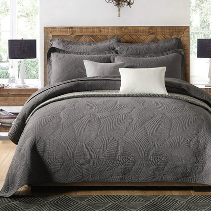 LuxeDream 3-Piece Bedding Set